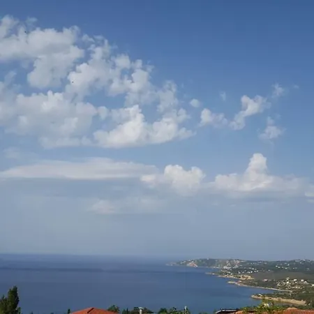 Sirines Lägenhetshotell Vlachata