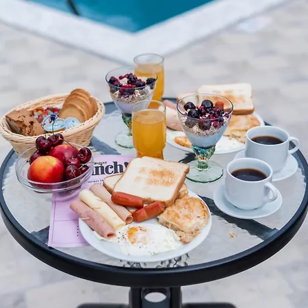 Sirines Apartmanhotel Vlaháta